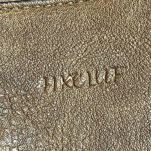 Leather Crossbody purse with guitar strap - Picture 8 of 9